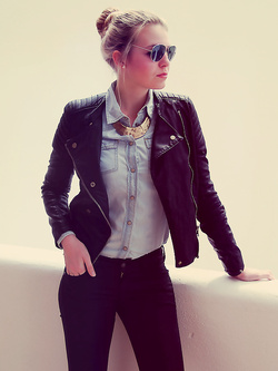 Esibizionista e troia