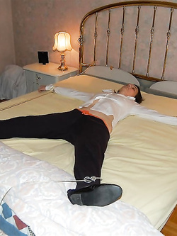 Mia moglie legata e schiavizzata