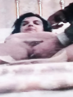 Giovane o vecchia... ma sempre puttana!