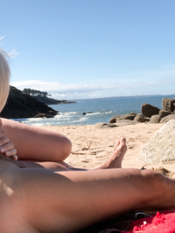 la mia moglie sulla spiaggia