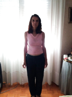 La privo della vista per umiliarla