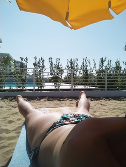 L’amante porcellina al mare