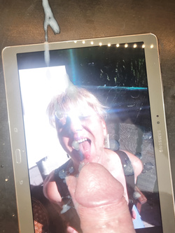 Ancora tanta sborra sulla fica di Ami