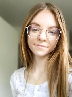 Cornuto 75 fa puttana anche la figlia 18enne