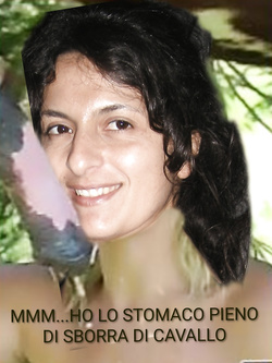 BabyGiulia si  fatta puttana con animali e dildo enormi