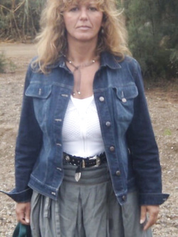 sempre Viola la web-slut