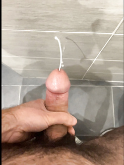 MI PIACE IL CAZZO E PRENDERLO IN CULO