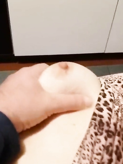 Mia moglie viene messa a nudo