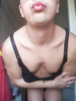 Sono una troia in calore