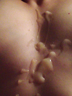 Mia moglie legata nuda al letto