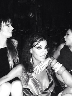 TIRA FUORI STA MINKIA