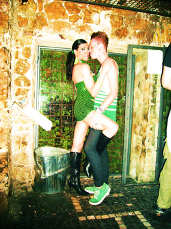 LO VOGLIO AL CULO SOLO SU AMA PORN...MMMM