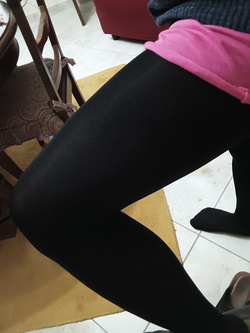 Attendo tributi per il mio culo rotto