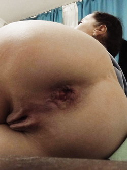 Culi sfondati ed aperti