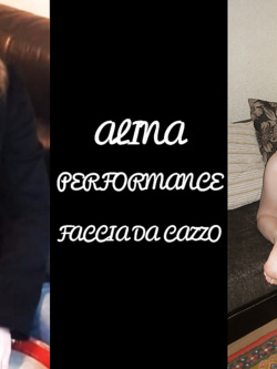 ALINA - PORCELLONA BIONDA ALLO SBANDO