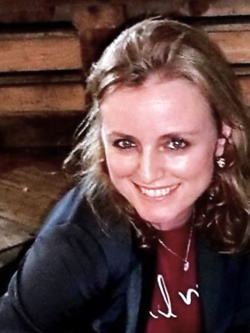 ALINA - PORCELLONA BIONDA ALLO SBANDO