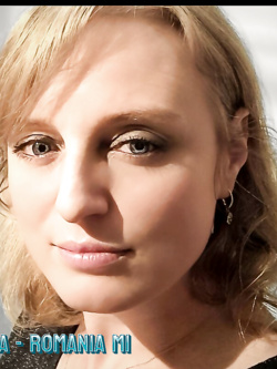 ALINA - PORCELLONA BIONDA ALLO SBANDO