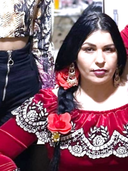 CASSANDRA -GINA - ZINGARA ESIBIZIONISTA