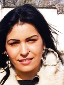 CASSANDRA -GINA - ZINGARA ESIBIZIONISTA