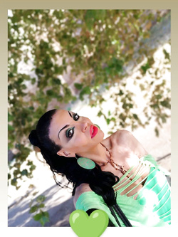 AMICI ...DI STO CAZZO!!!!..MMMM