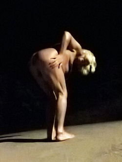 OCA LA VACCA:BATTONA IN STRADA PROSTITUTA SCHIAVA 3285932523