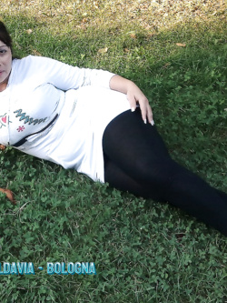 NINA DA BOLOGNA - ESIBIZIONISTA ALLO STATO PURO