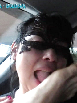 NINA DA BOLOGNA - ESIBIZIONISTA ALLO STATO PURO