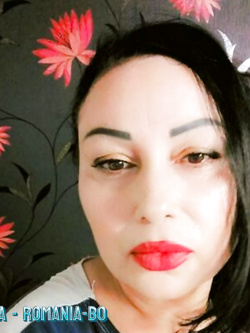 NINA DA BOLOGNA - ESIBIZIONISTA ALLO STATO PURO