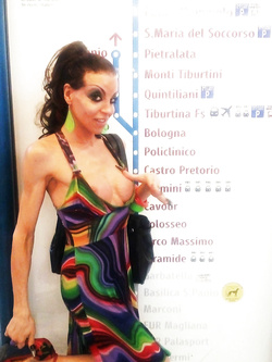 SBORRI DENTRO O FUORI?CLICCAAAAAA