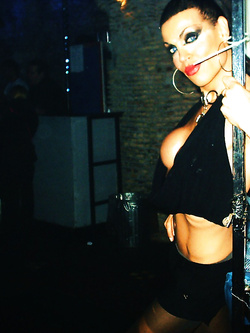 ALL INSAPUTA DEL MIO UOMO PARTITO CERCO TE... Parte 2