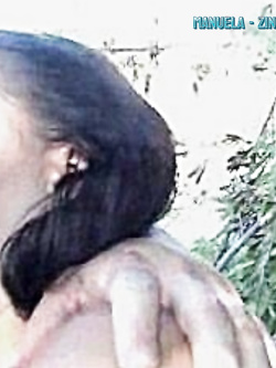 MANUELA -  TROIONA ESIBIZIONISTA DI BO