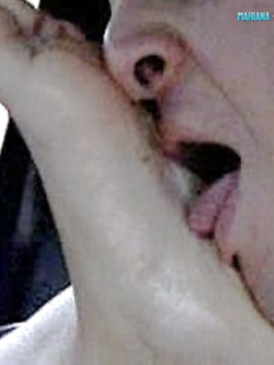 MARIANA - LE PERFORMANCE DI UNA ZINGARA PORCELLA