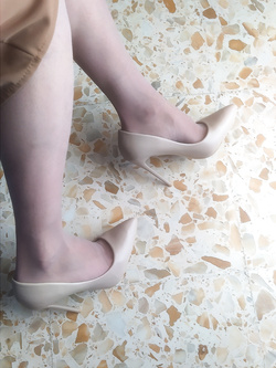 Pronta per uscire...a troieggiare!