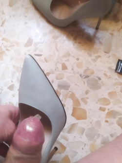 Borsa e scarpe celesti da cerimonia scopate!