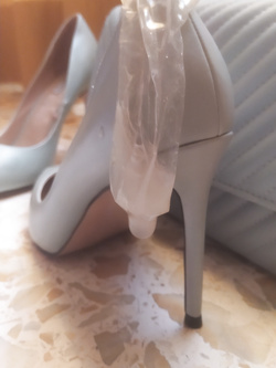 Borsa e scarpe celesti da cerimonia scopate!