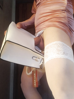 Oggi elegante per le comunioni...ma sotto sempre troia!!!❤️