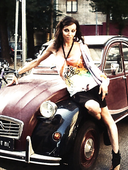 SBURR IN CULO DAIII VOLUME 004