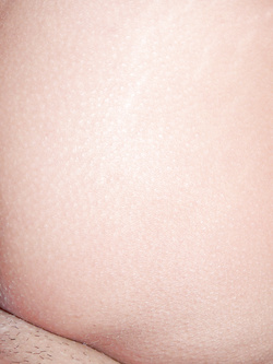 La mia bellissima Francesca ama rilassarsi magnificamente