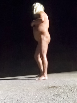 OCA LA VACCA:BATTONA AL LAVORO PROSTITUTA SCHIAVA 3285932523