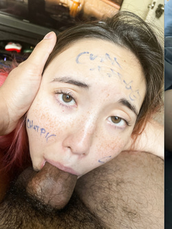 Ragazza asiatica troia e sgualdrina