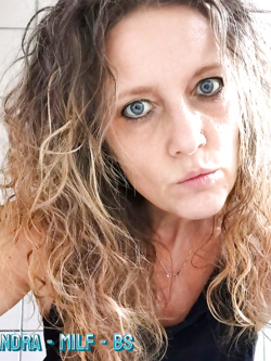 SANDRA - MILF - BS