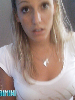 FEDORA BIONDA SEXY DI RIMINI