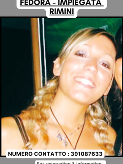 FEDORA BIONDA SEXY DI RIMINI