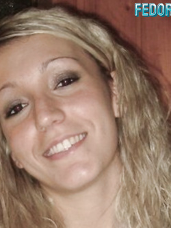 FEDORA BIONDA SEXY DI RIMINI