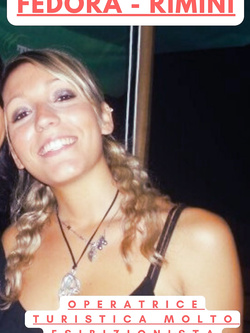 FEDORA BIONDA SEXY DI RIMINI