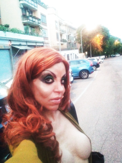 STO INGOIANDO CAZZOOO,,,,CLICCAAAA