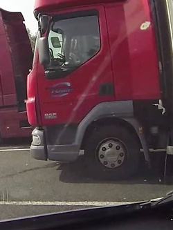 PUTTANE PROSTITUTE WHOORES PER STRADA EUROPA