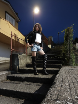 PUTTANE PROSTITUTE WHOORES PER STRADA EUROPA