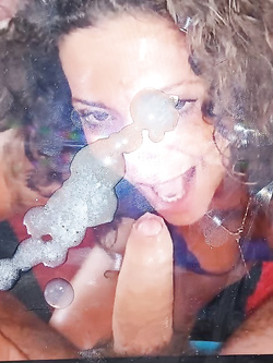 Cazzi e sborra per due troie perververse