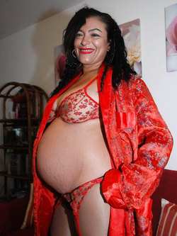 ANGELICA LUZ VILLADA TROIA SU STRIPCHAR COME FRIENDLY  2024